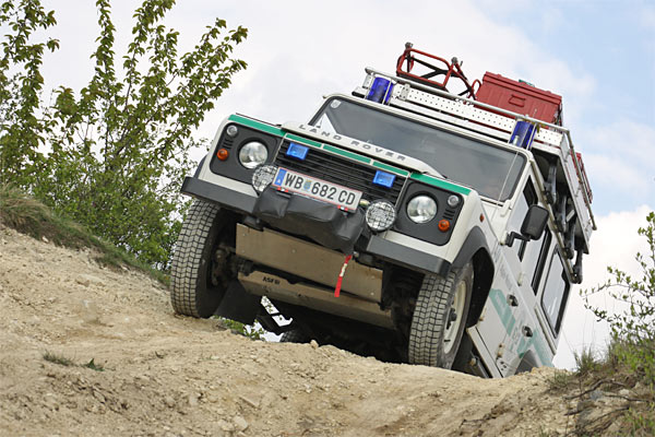 Land Rover: Einsatzkrfte Teamwettbewerb