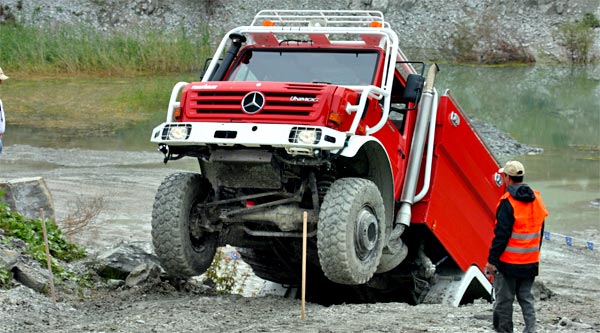 Mercedes Benz Feuerwehr Allrad-Challenge 2010